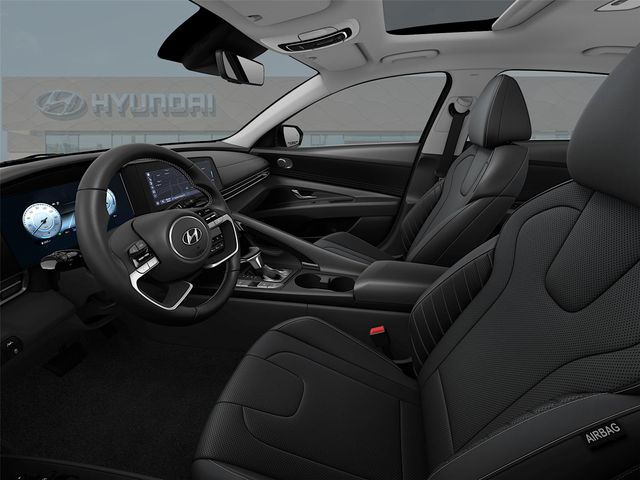 Vehicle image 18 of 21