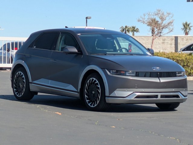 Vehicle image 3 of 27