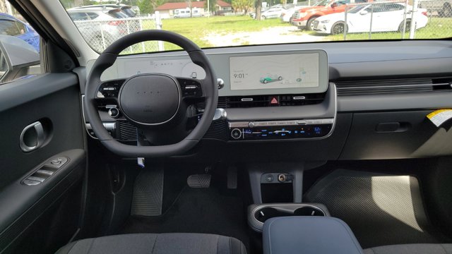 Vehicle image 16 of 34