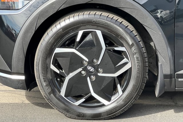 2023 Hyundai IONIQ 5 SEL Image 10 of 30