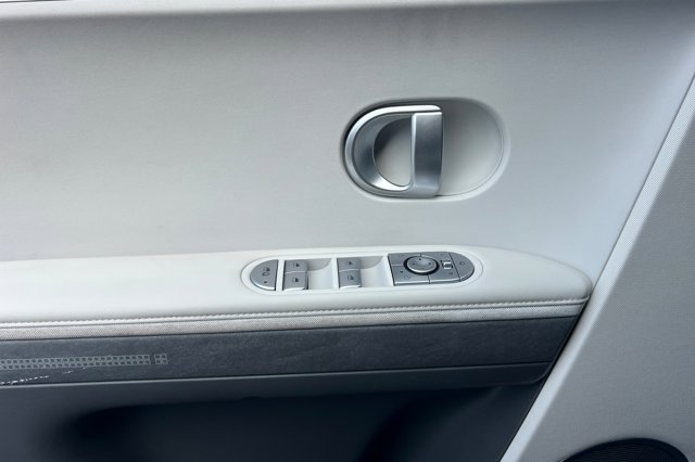 2023 Hyundai IONIQ 5 SEL Image 25 of 30