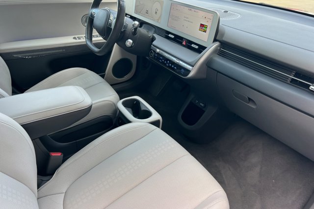 2023 Hyundai IONIQ 5 SEL Image 23 of 30