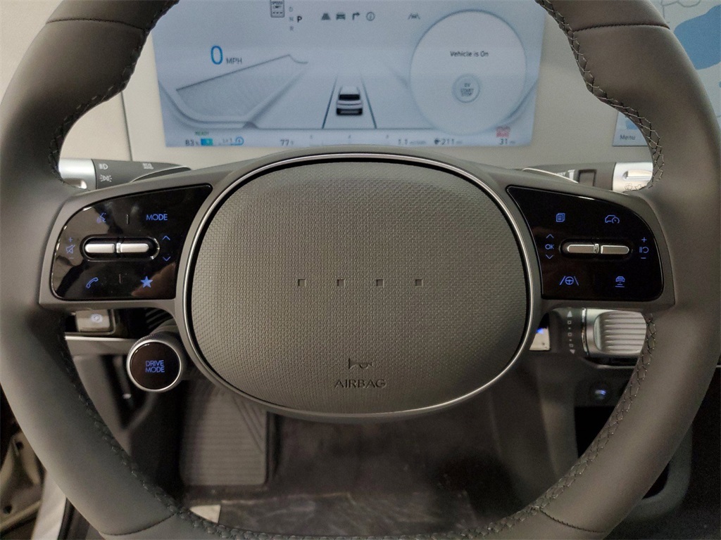 Vehicle image 11 of 35