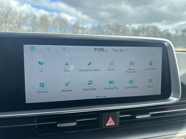 Vehicle image 20 of 32