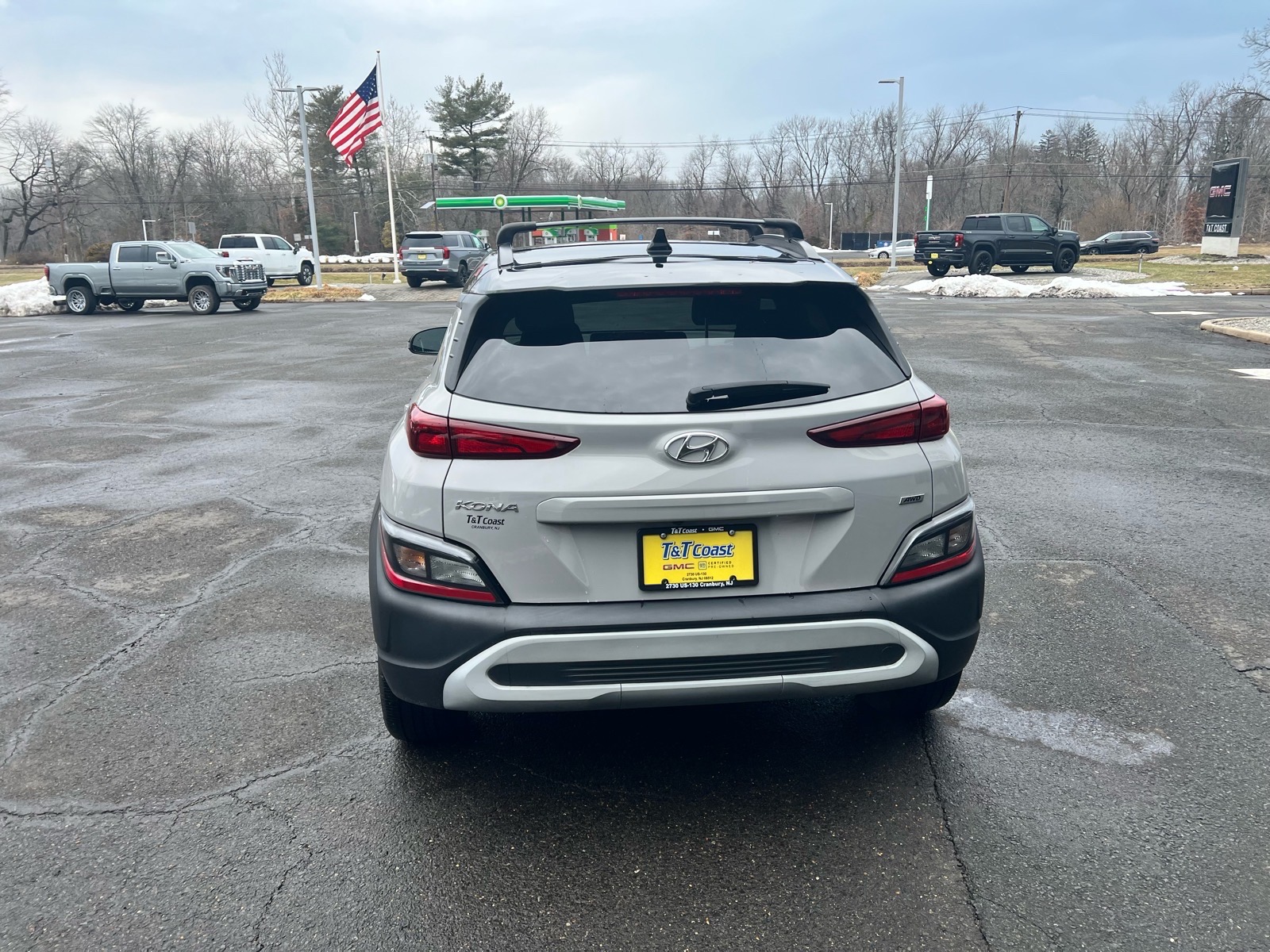 2023 Hyundai Kona SEL Image 3 of 18