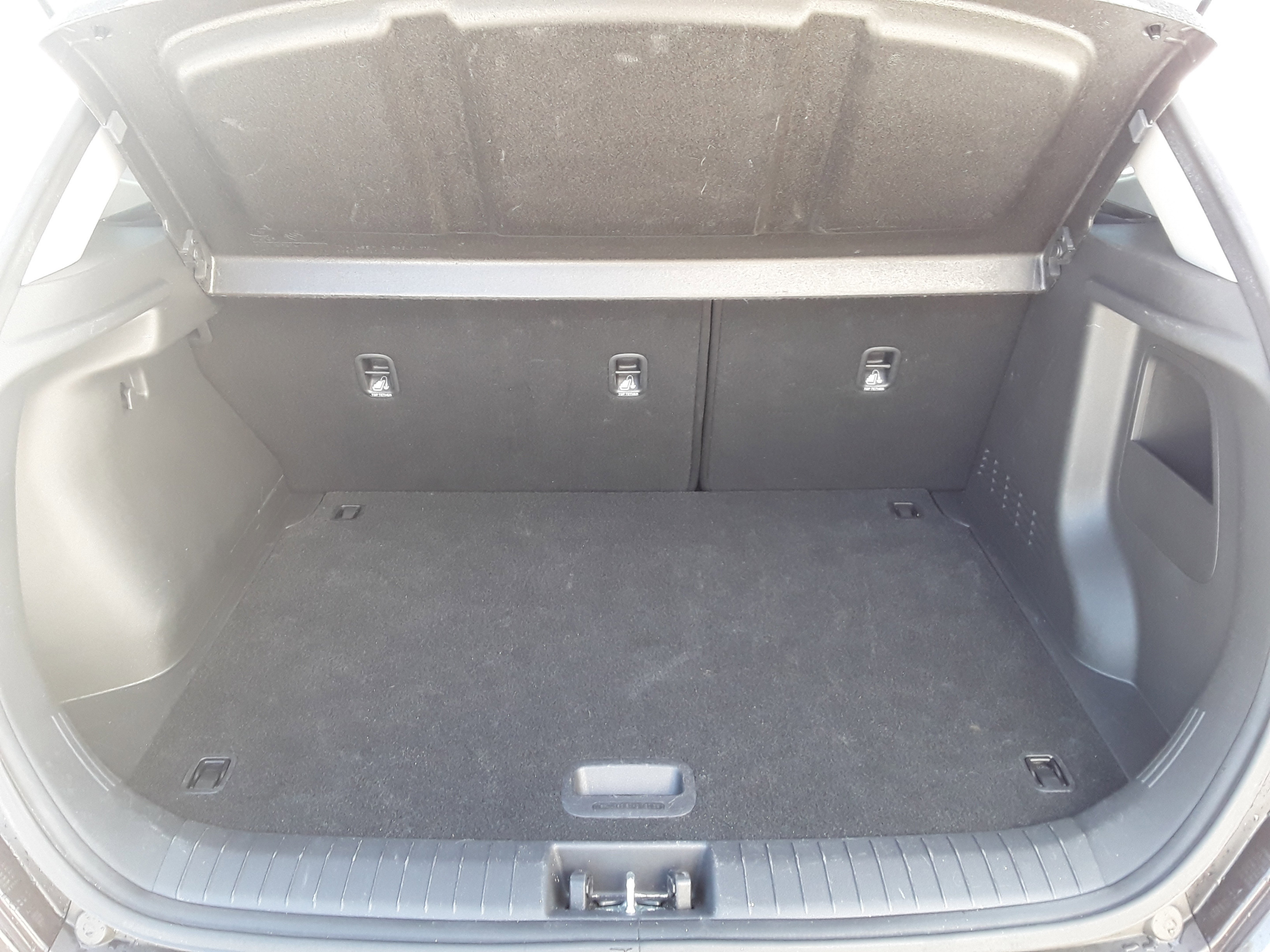 Vehicle image 9 of 22