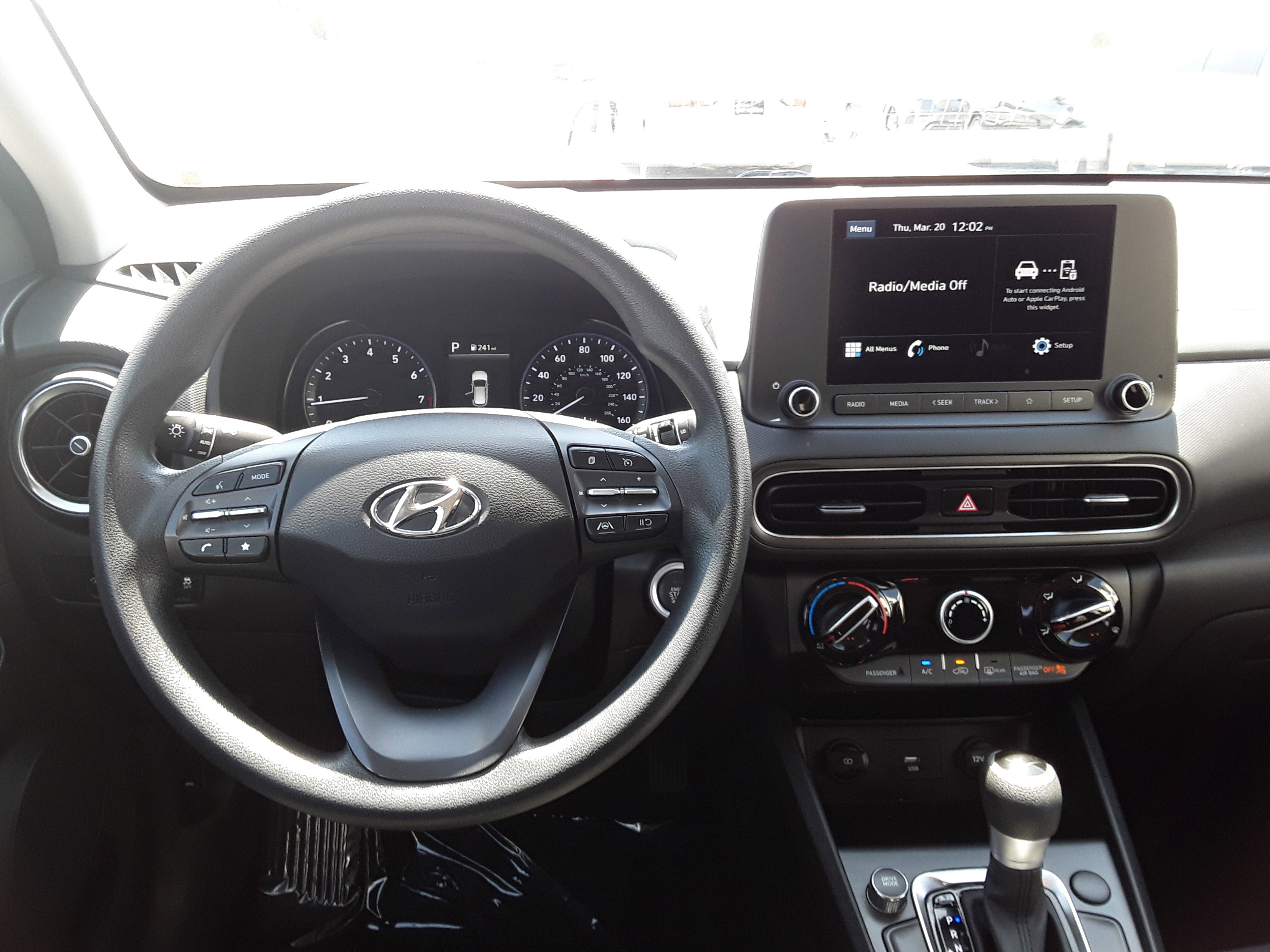 Vehicle image 13 of 22