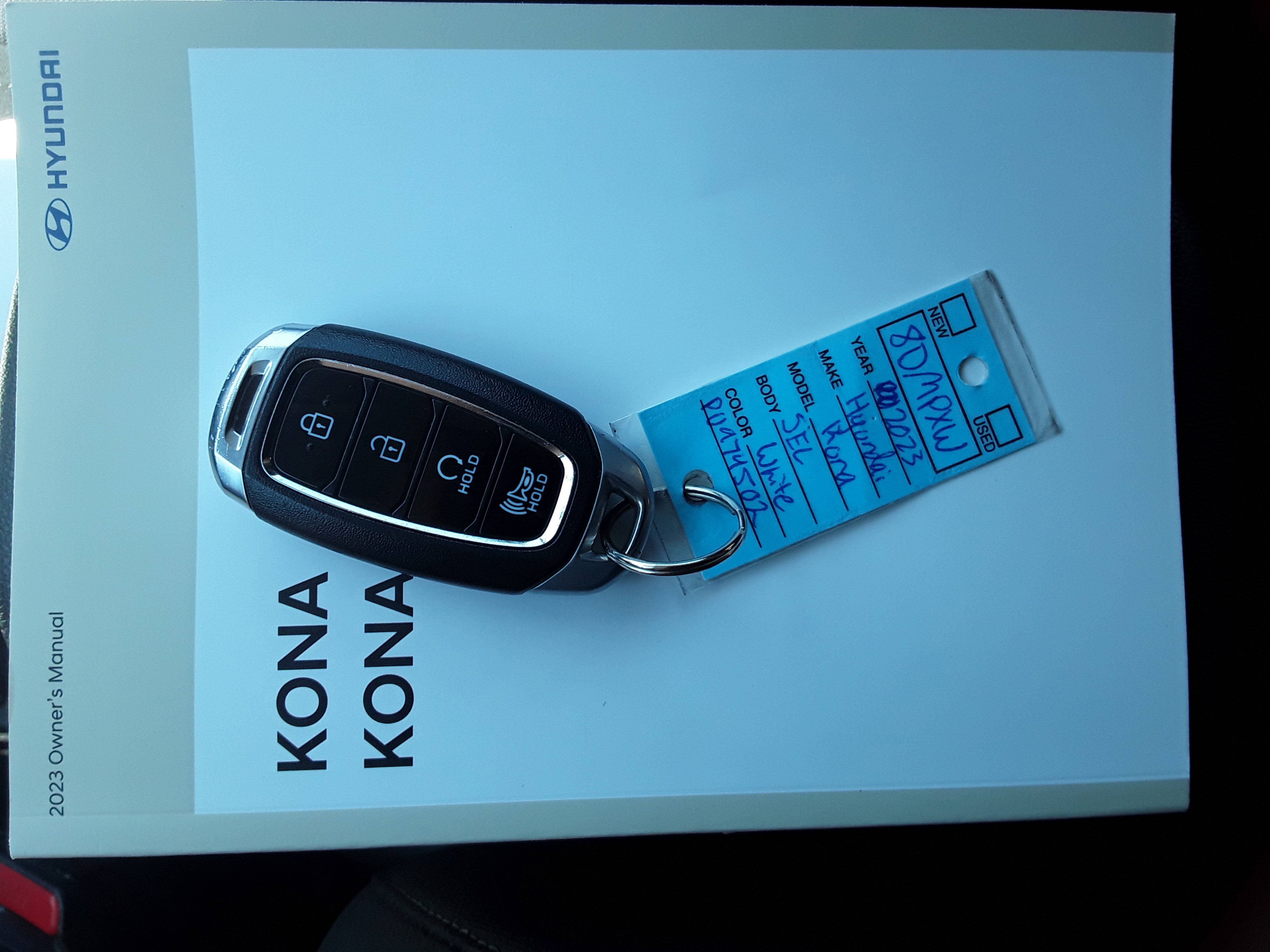 Vehicle image 21 of 22