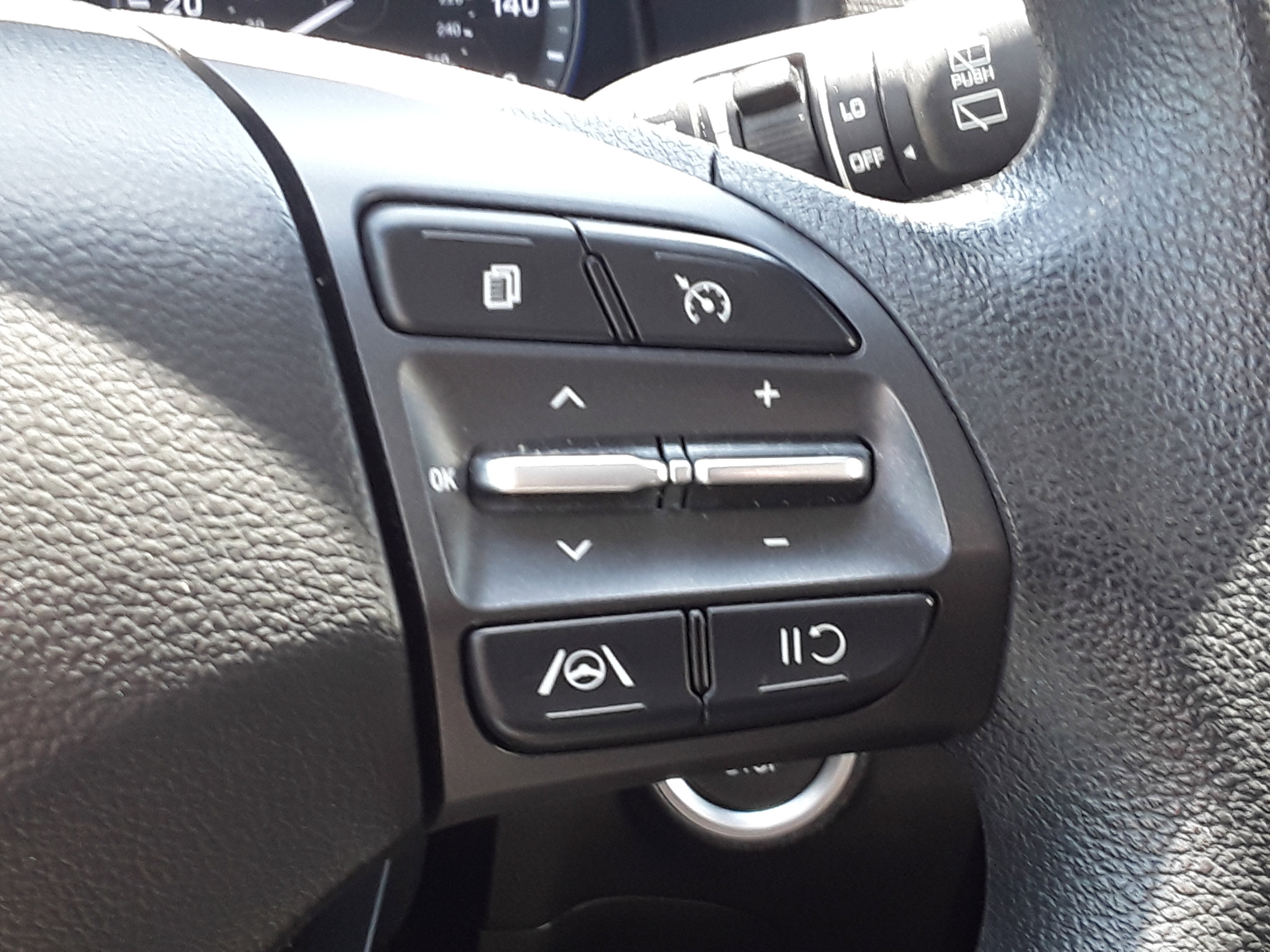 Vehicle image 16 of 22