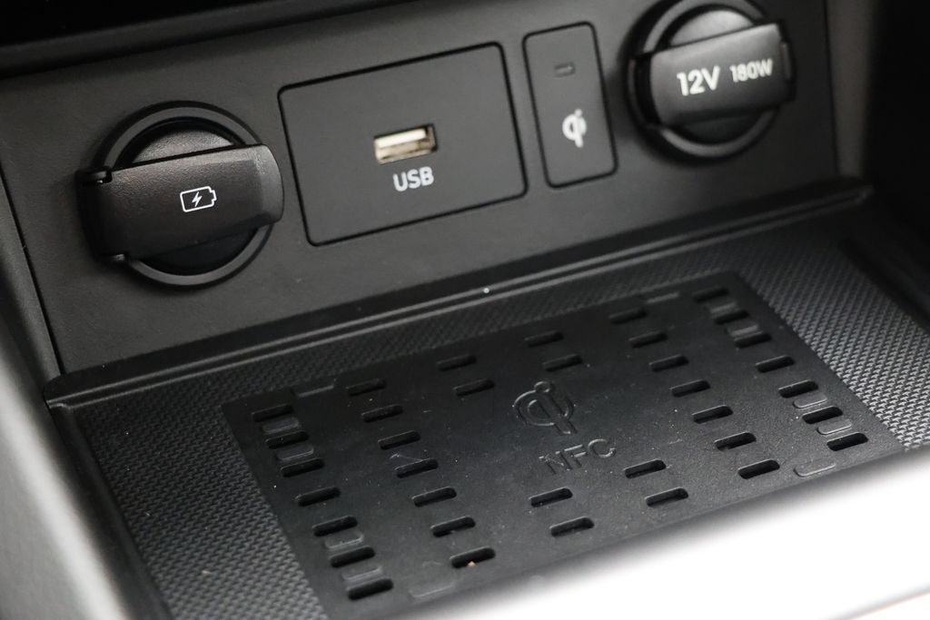 2023 Hyundai Kona Limited Image 28 of 31