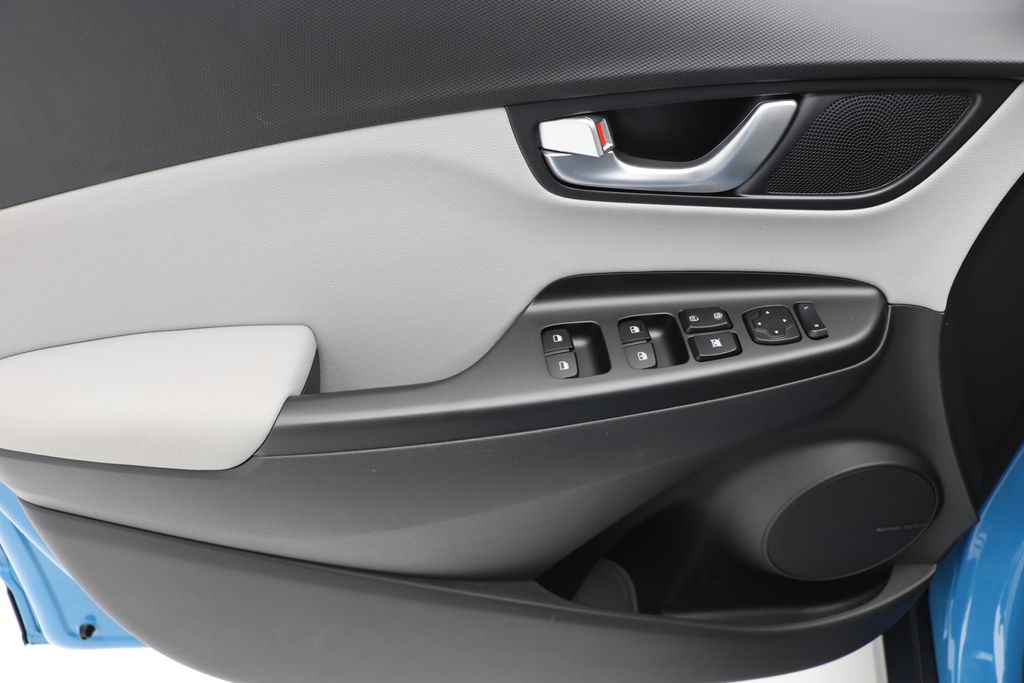 2023 Hyundai Kona Limited Image 15 of 31