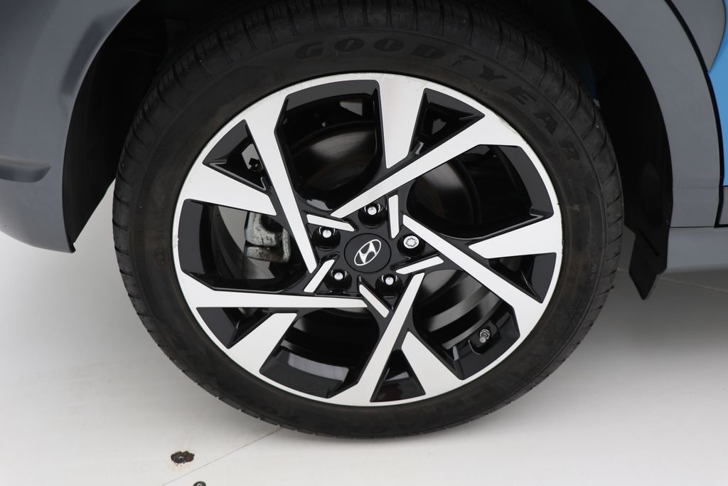 2023 Hyundai Kona Limited Image 10 of 31