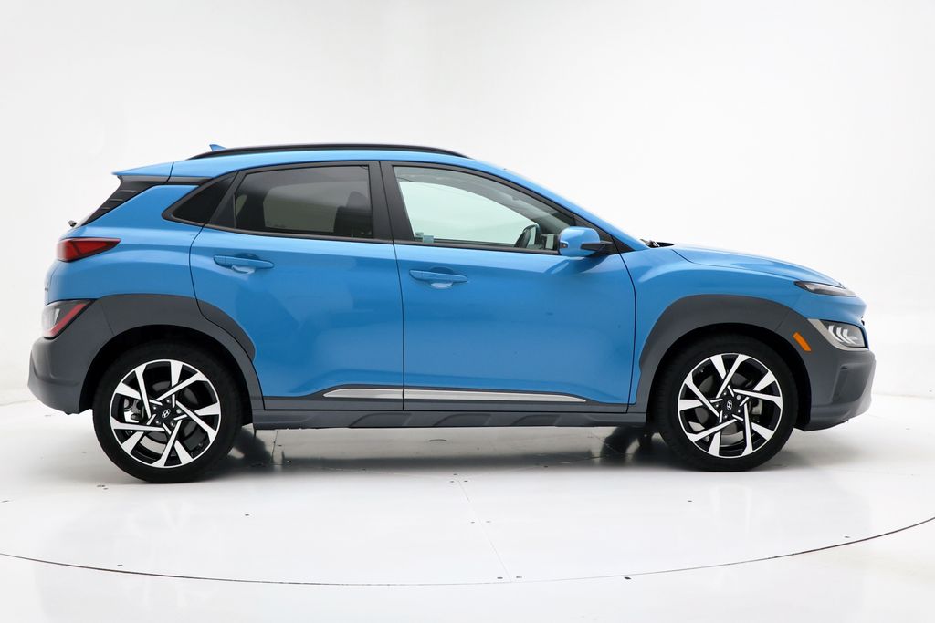 2023 Hyundai Kona Limited Image 2 of 31