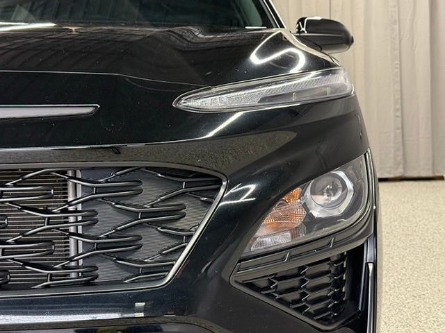 Vehicle image 15 of 61