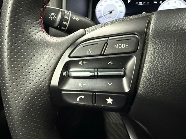 Vehicle image 53 of 61