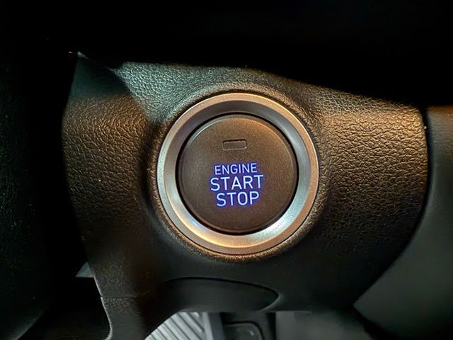 Vehicle image 59 of 61