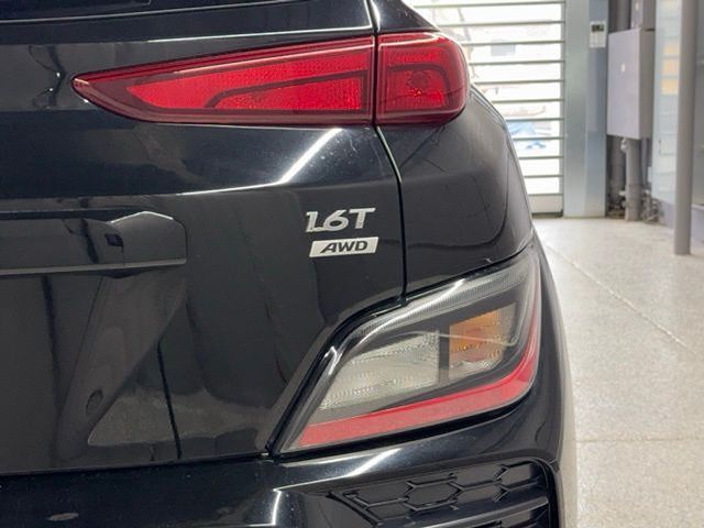 Vehicle image 16 of 61
