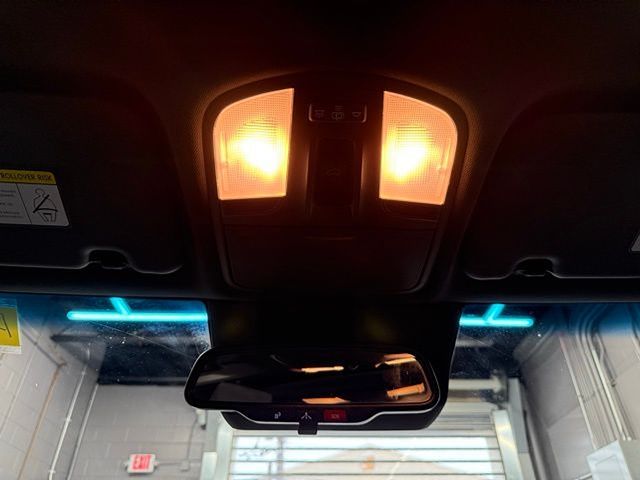 Vehicle image 51 of 61
