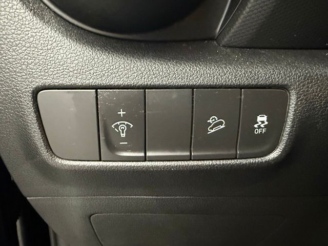 Vehicle image 58 of 61