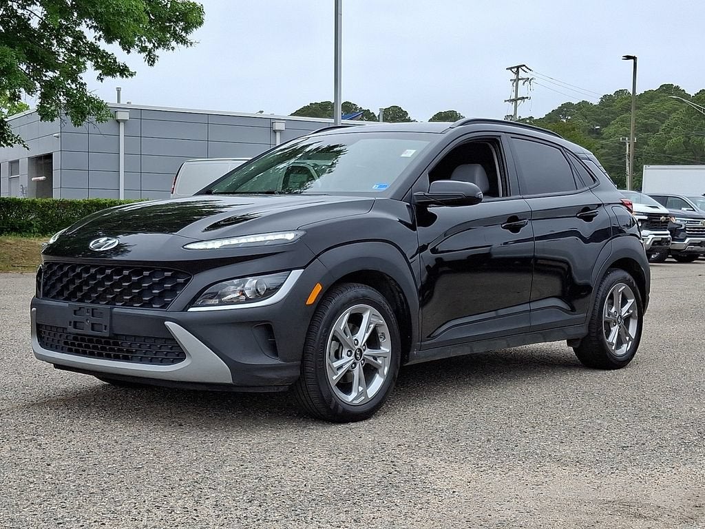 2023 Hyundai Kona SEL Image 1 of 32