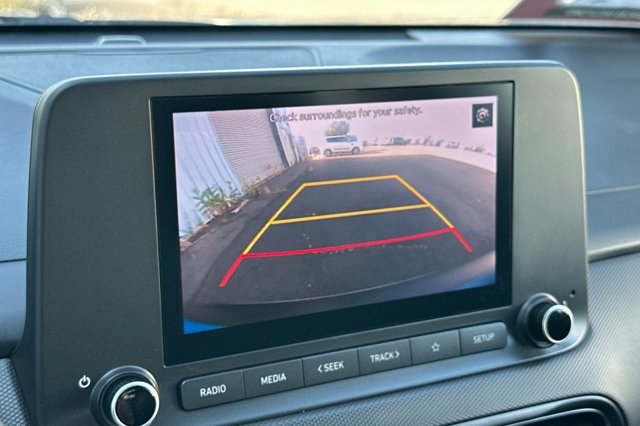 Vehicle image 19 of 37