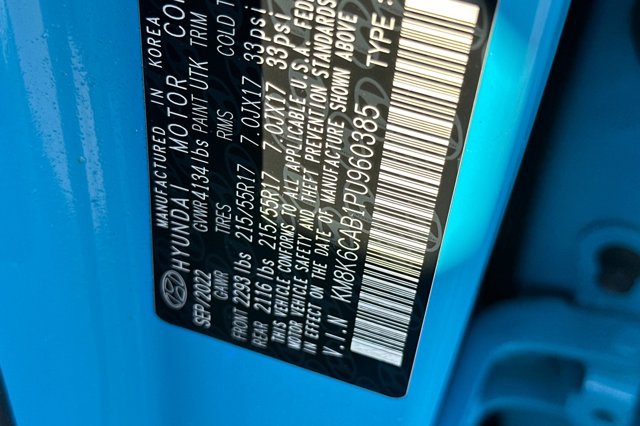 Vehicle image 28 of 37
