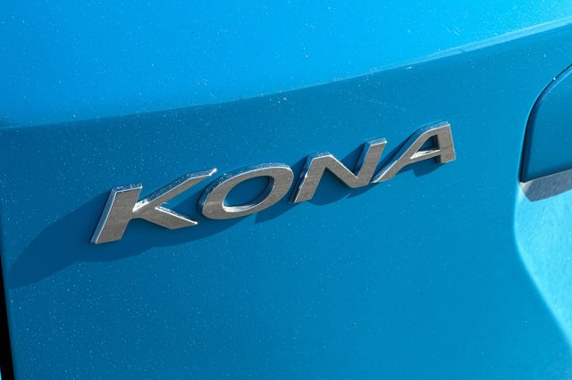 Vehicle image 26 of 37