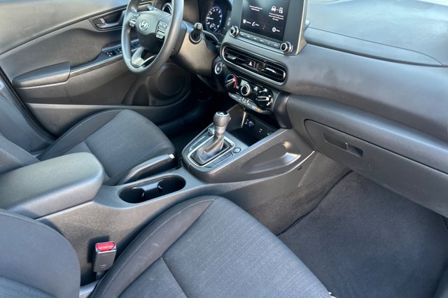 Vehicle image 16 of 37
