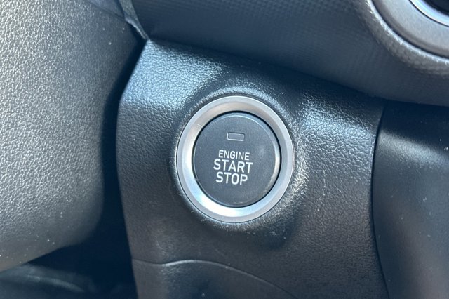 Vehicle image 22 of 37