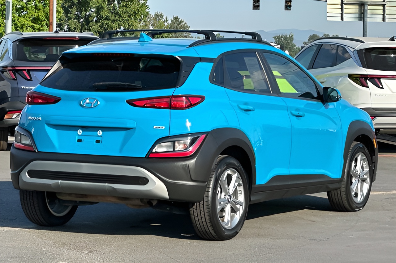 Vehicle image 34 of 37