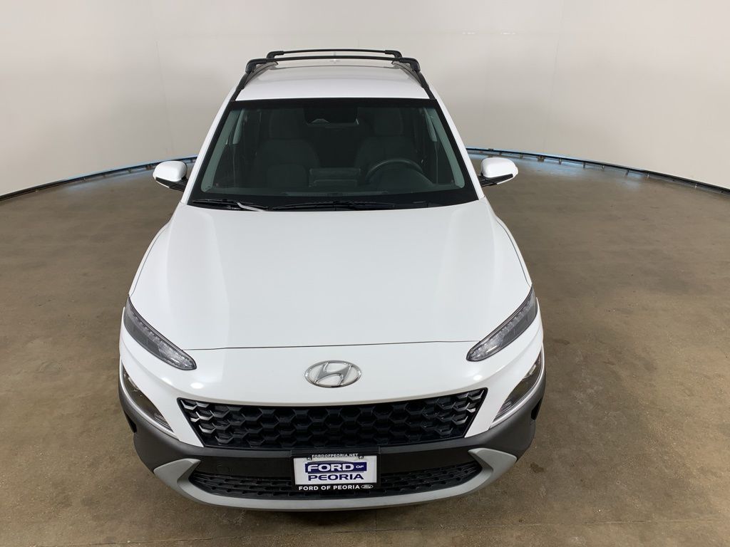 2023 Hyundai Kona SEL Image 3 of 38