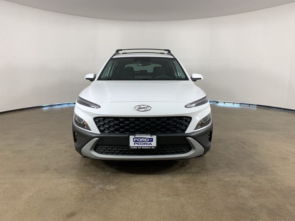 2023 Hyundai Kona SEL Image 2 of 38