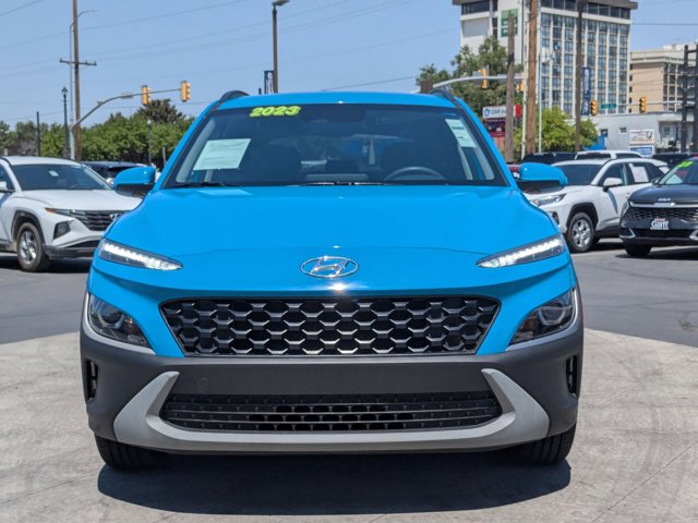 Vehicle image 2 of 32