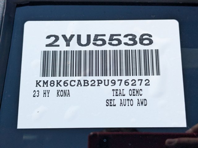 Vehicle image 28 of 32