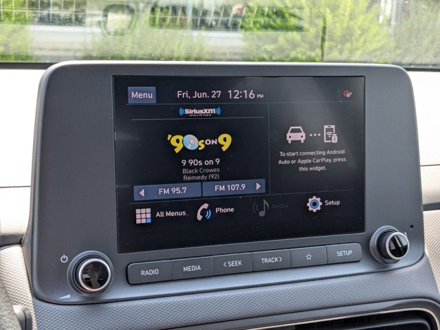 Vehicle image 21 of 32