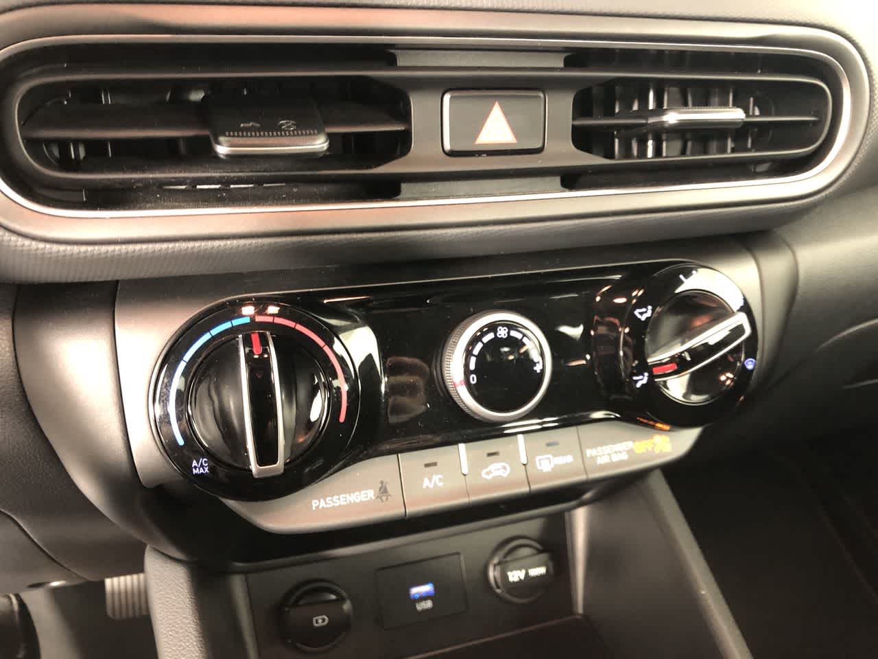 Vehicle image 21 of 39