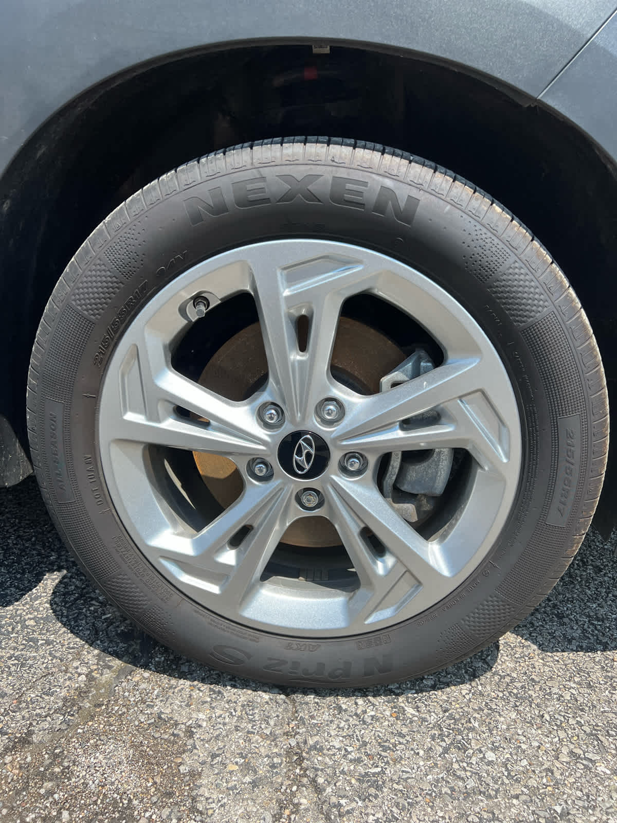 Vehicle image 10 of 39