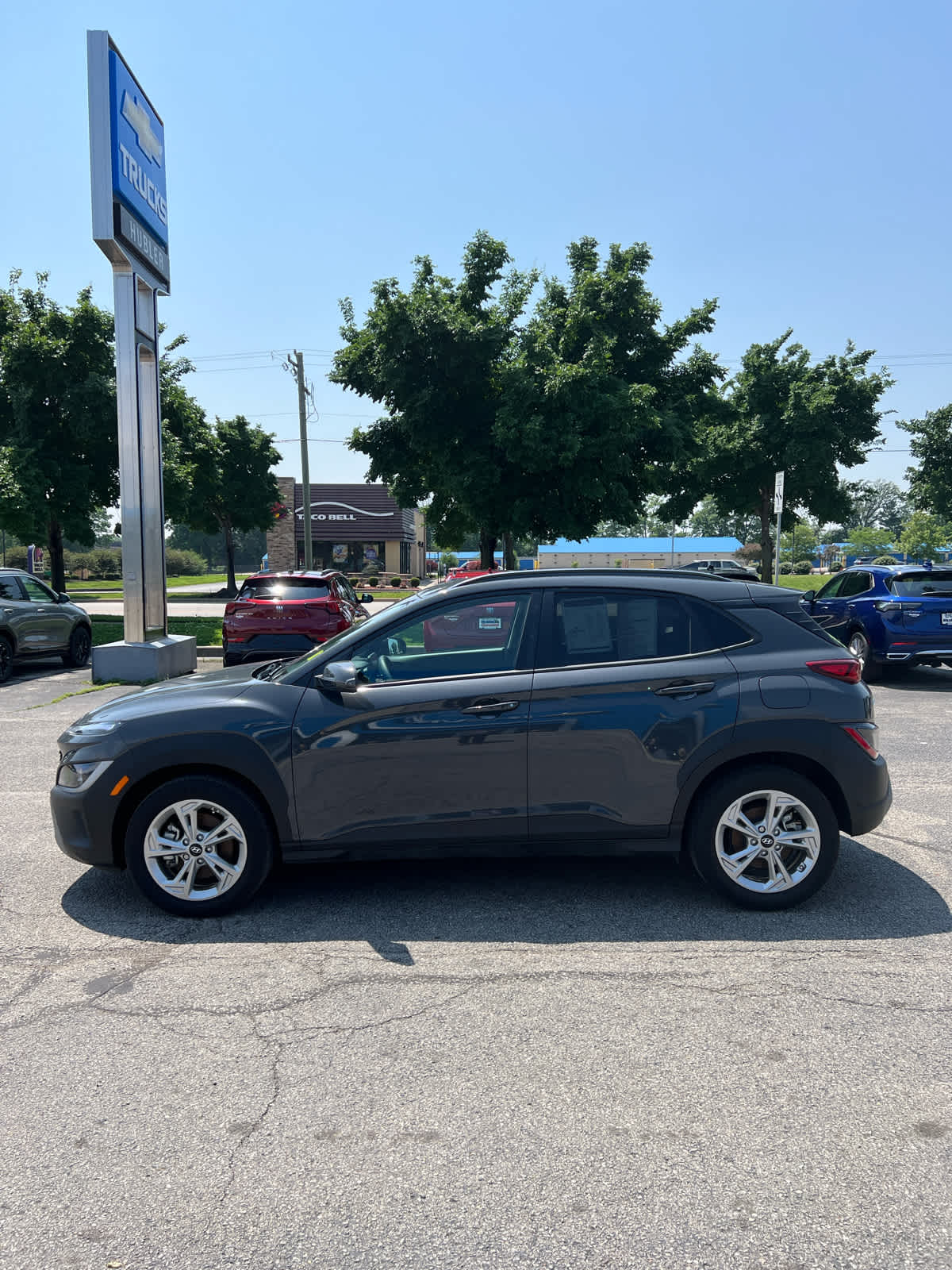 Vehicle image 8 of 39