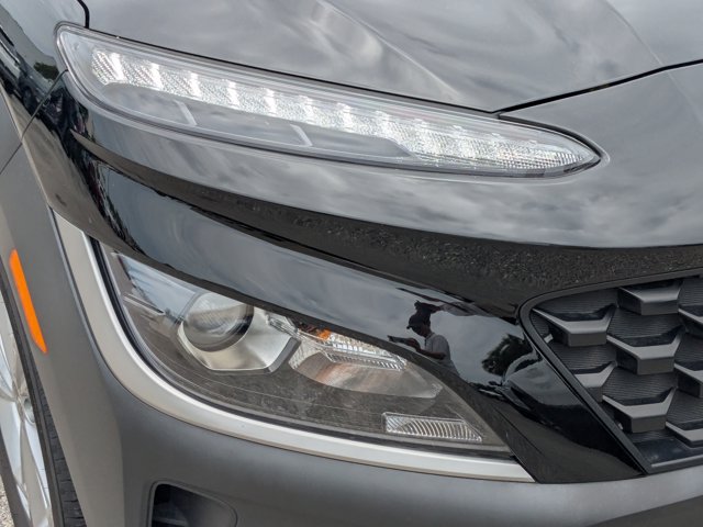 Vehicle image 10 of 30