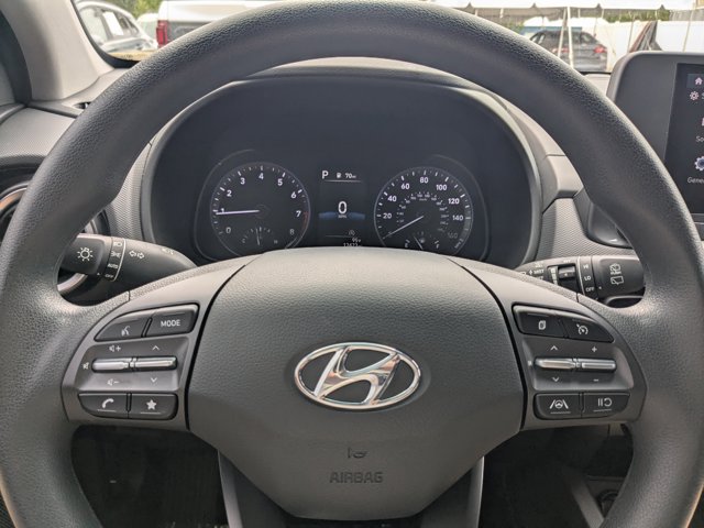 Vehicle image 23 of 30