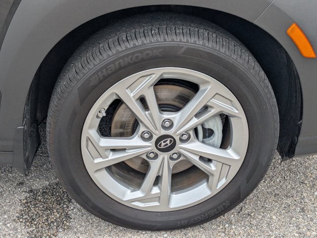 Vehicle image 11 of 30