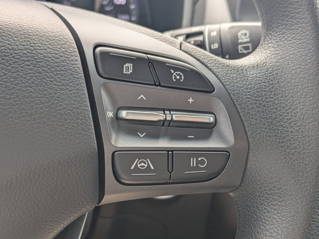 Vehicle image 22 of 30