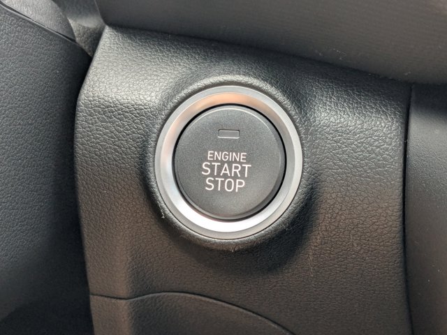 Vehicle image 26 of 30