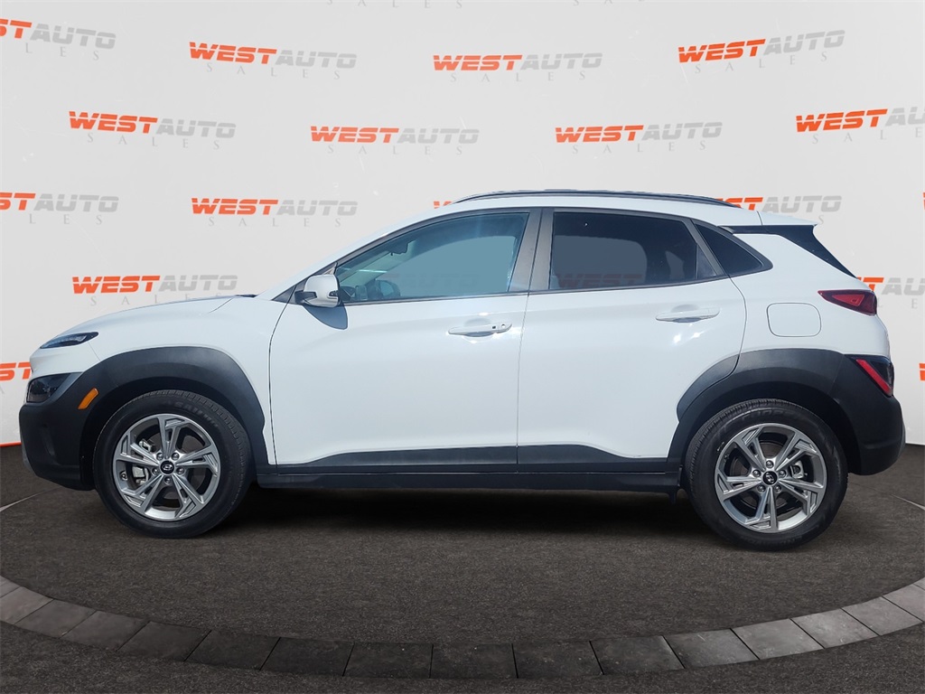 Vehicle image 8 of 38