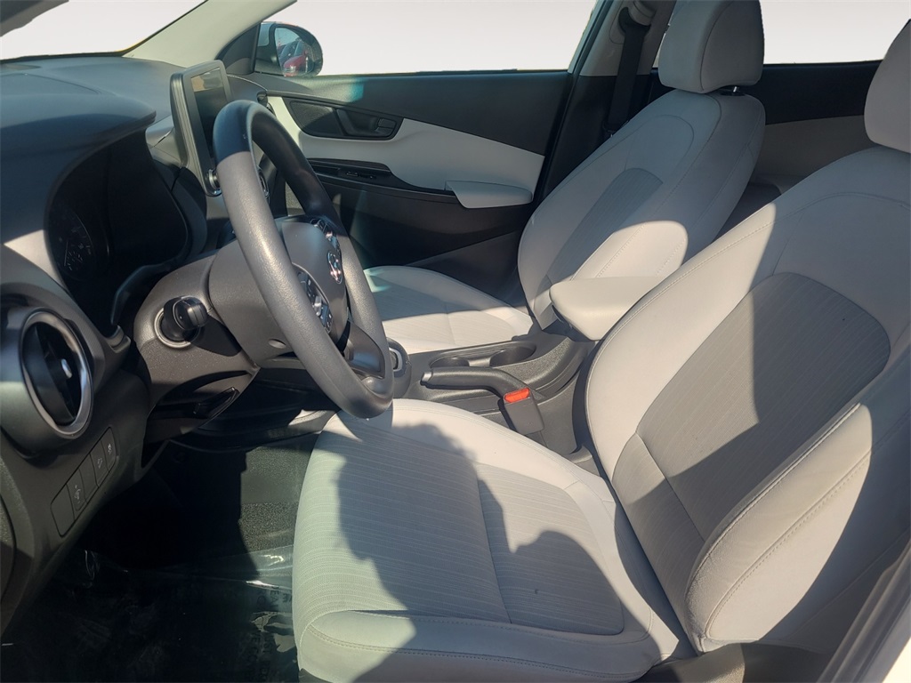 Vehicle image 9 of 38