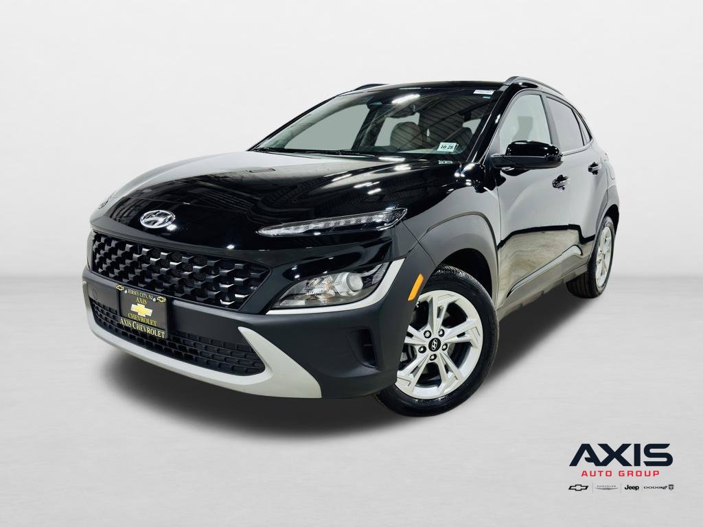 2023 Hyundai Kona SEL Image 3 of 36