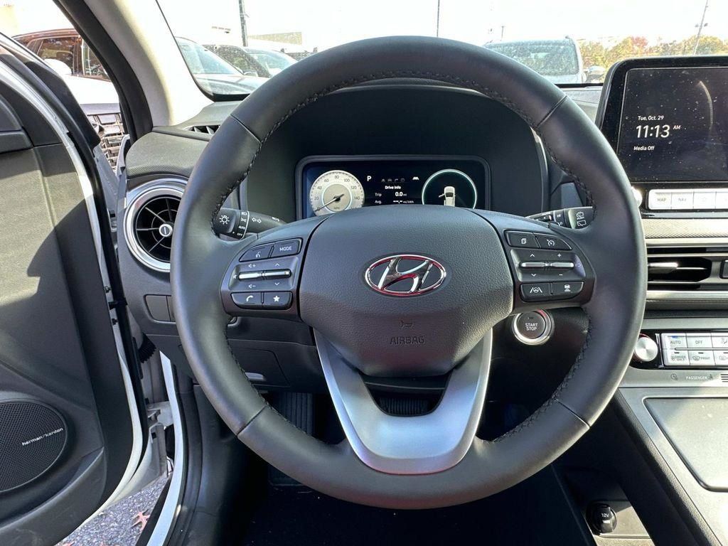 Vehicle image 26 of 27