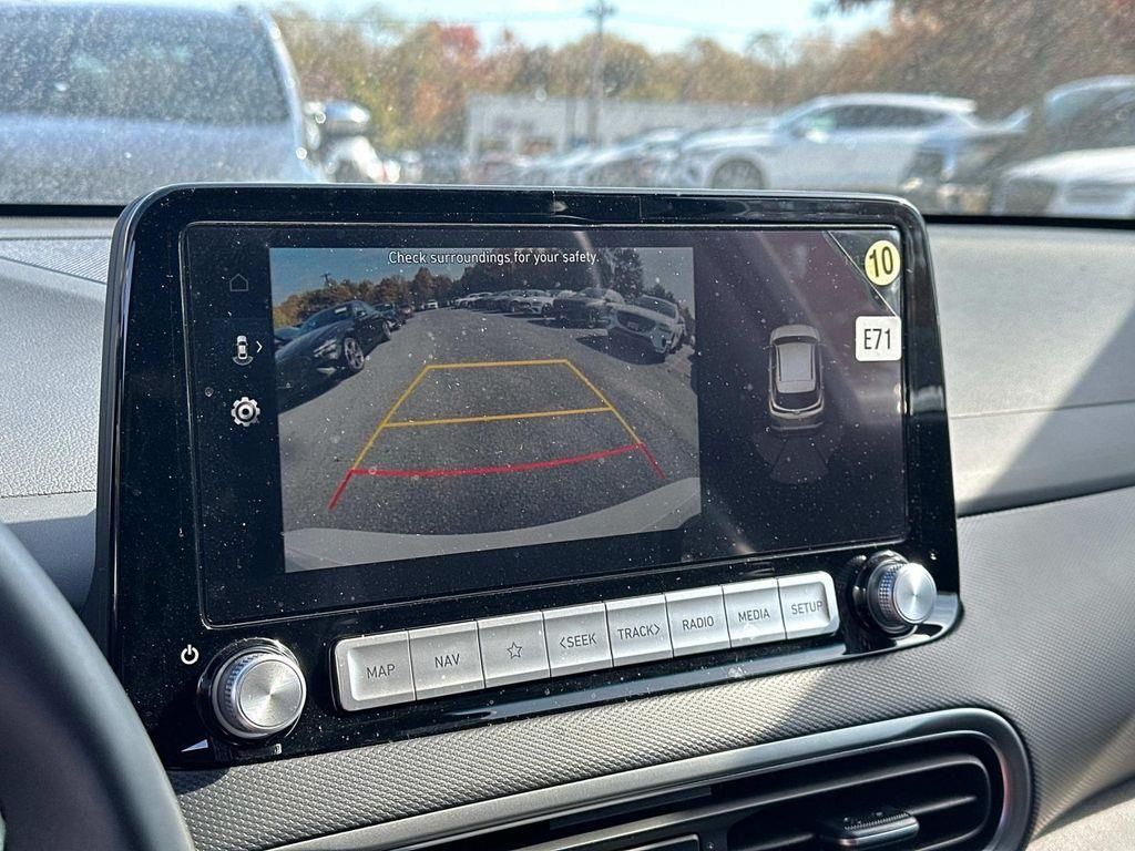 Vehicle image 15 of 27