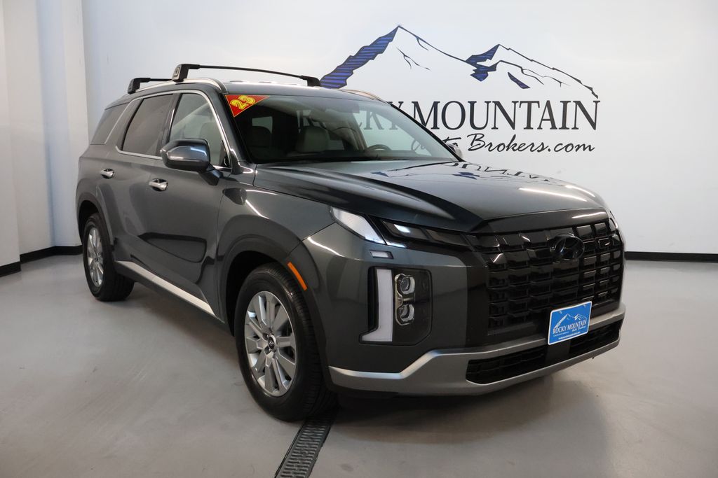 2023 Hyundai Palisade SEL Image 3 of 33