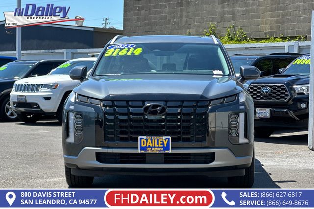 2023 Hyundai Palisade SEL Image 2 of 49